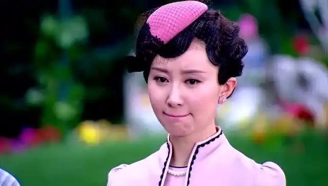 烽火佳人:杜若欢嫁给黎绍峰,没想到大太太也出来祝福她