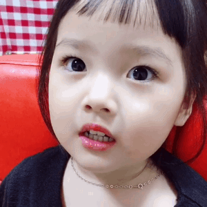 权律二可爱卖萌动图