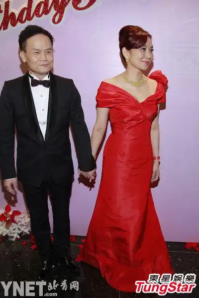 邝美云:与吕良伟闪离 从5毛钱到身家5亿的传奇富婆