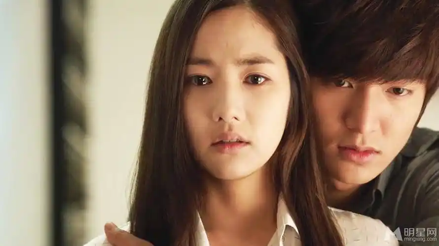 首页 图片大全 电视剧 金秀贤全智贤 韩剧那些让人心动的情侣档 (37