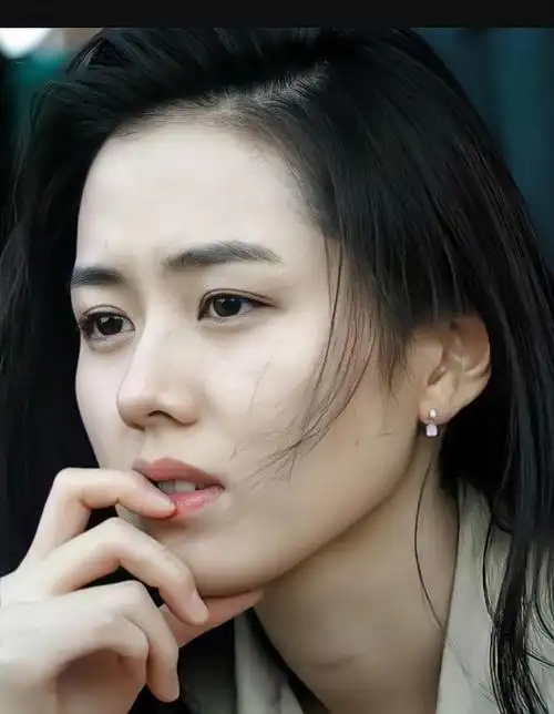 孙艺珍刚出道时期长相多图