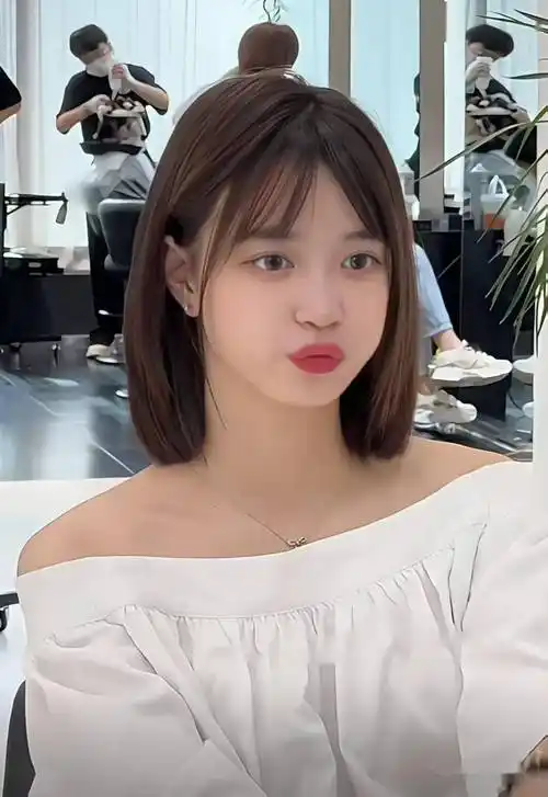 "2023齐肩短发",依然是王者._中国_发型_形象