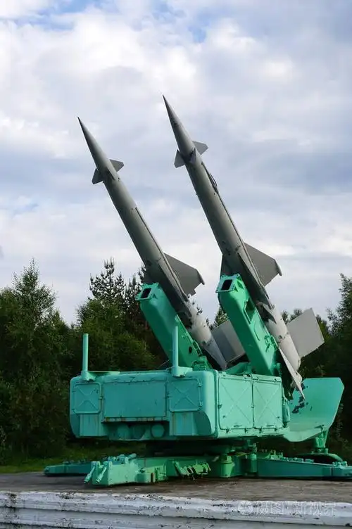 苏联制造的防空导弹 c-125 (sa-3 果阿) 发射器, 在1999年3月27日击落