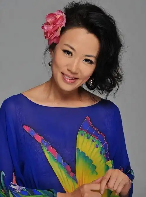 一级演员马丽,被宠爱31年,戏红人不红也幸福