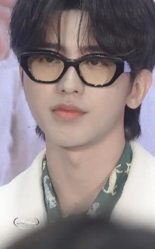 可爱小99,实在可口  #蔡徐坤#ride or die -蔡徐坤