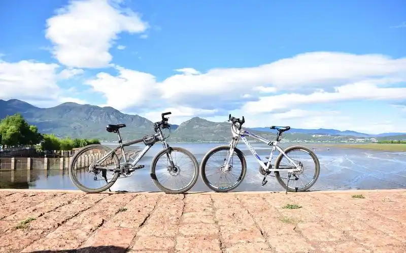 夏天骑行美景图片壁纸大全