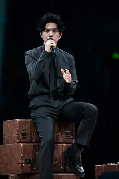 李健万物安生时巡回演唱会