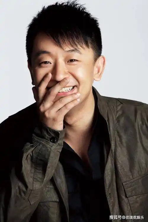 有种"整容"叫曲栅栅结婚,丈夫黄海波变化不大,她却像换了个人_事件