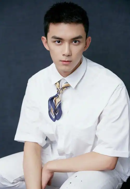 男明星图片当红男明星时尚帅气图片你们的老公来啦