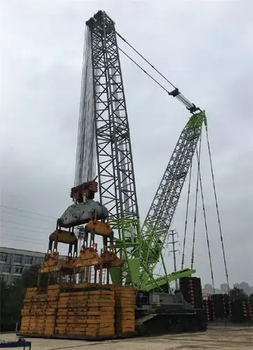 中联重科zcc9800w型履带起重机