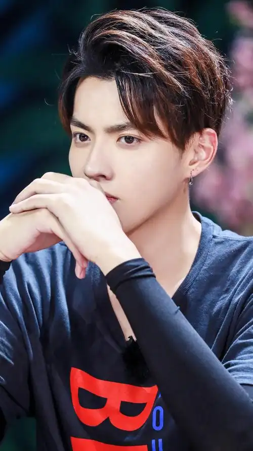 长腿男神吴亦凡帅气图片 吴亦凡图片