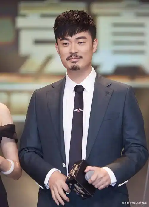 陈赫晒病近照自曝手术圆满成功!