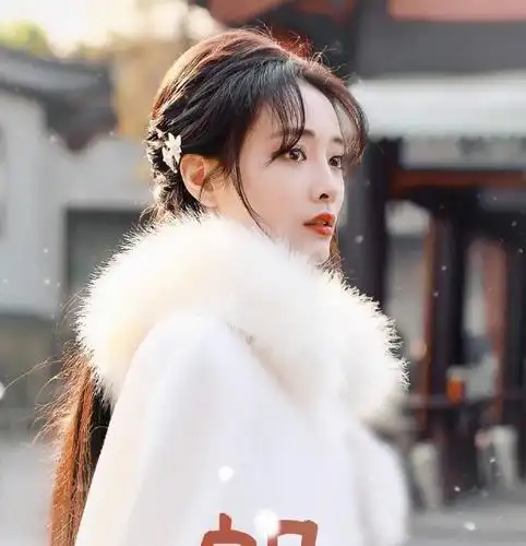 许佳琪新剧路透曝光细品失去精修的脸蛋陌上人如玉实锤