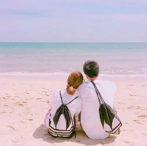 关于星辰爱情唯美句子,跟星辰有关的唯美短句(情侣发空间秀恩爱的说说