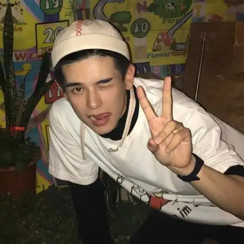 个性复古男生微信头像图片