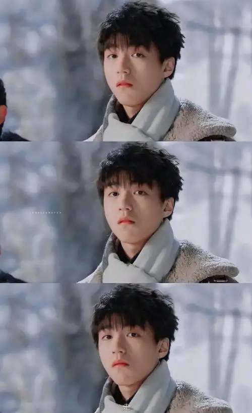 王俊凯撩人系列三宫格壁纸小螃蟹快签收