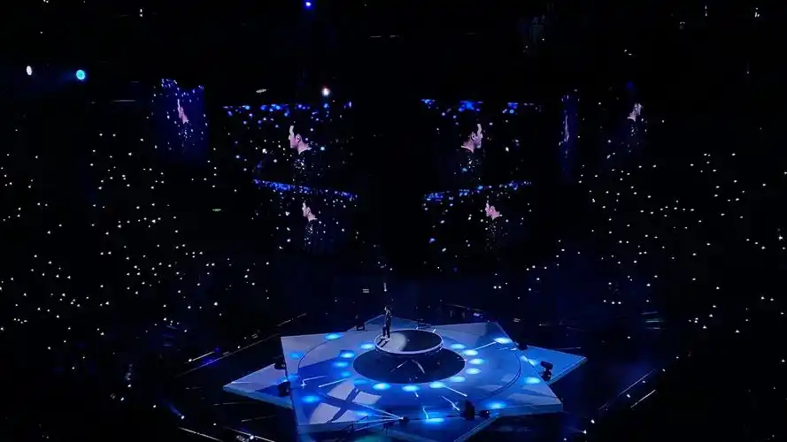 全场合唱!周兴哲10/20上海演唱会 如果雨之后