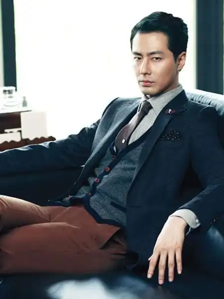 潮男赵寅成短发发型图片绅士风范