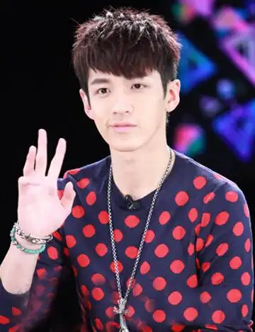 柯震东这个算桃心刘海吗