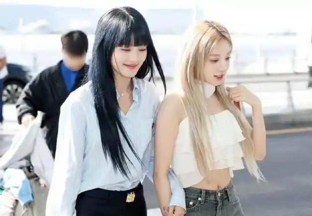 跑男泰国录制王鹤棣范丞丞宋雨琦机场出发蔡徐坤晚上到达