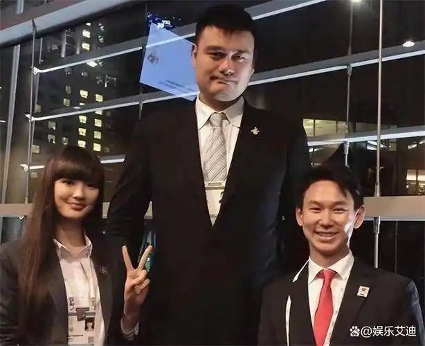 排坛女神萨宾娜身高1米82颜值身材完美嫁给中东富商后退役