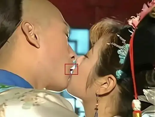 周杰:从"尔康"到"周先生",他的人生有多精彩?