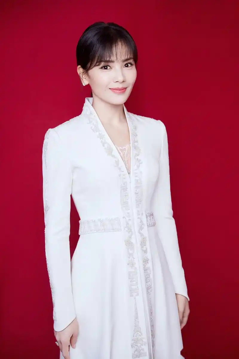 【"刘涛春节不放假"之中国文联春节联欢会】金曲串烧,致敬金庸,带出