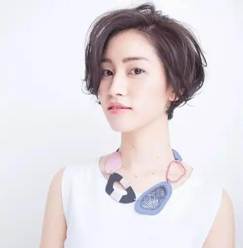 女生个性帅气短发,短发图片,发型图片