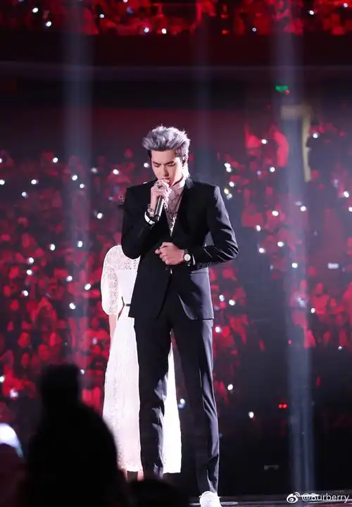 《想你》吴亦凡×赵丽颖 | 致那些年逝去的偶像剧学生年代