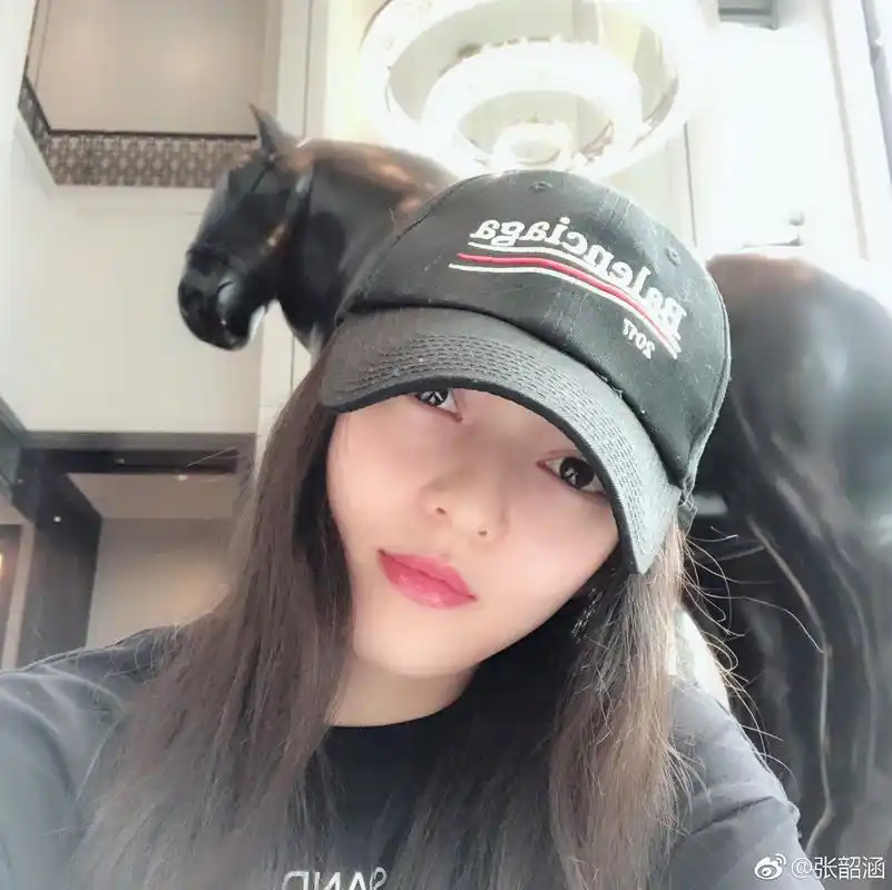 张韶涵回忆过往十年:我不感谢那些伤害我的人