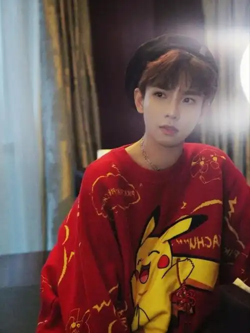 郑繁星:不是所有的帽子都好看.有无言外之意?