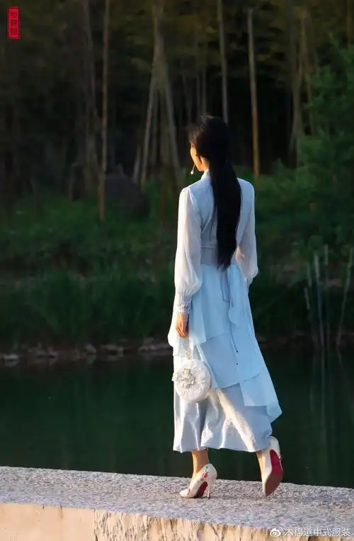 木棉道 | 中国风里,那些优雅的"背影杀"