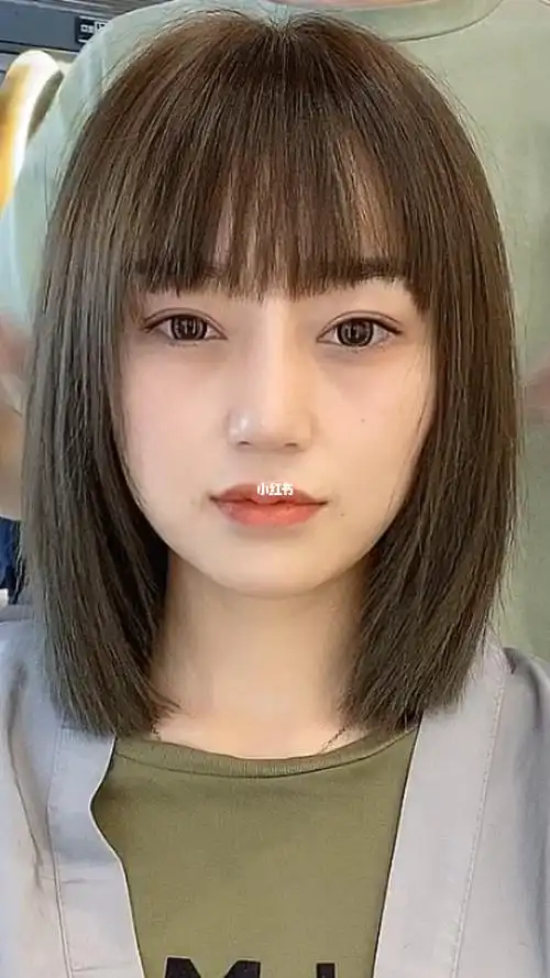 减龄修饰脸型发型