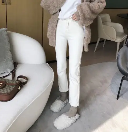 白色牛仔裤女烟筒裤子2019新款水洗显瘦休闲女长裤优惠券