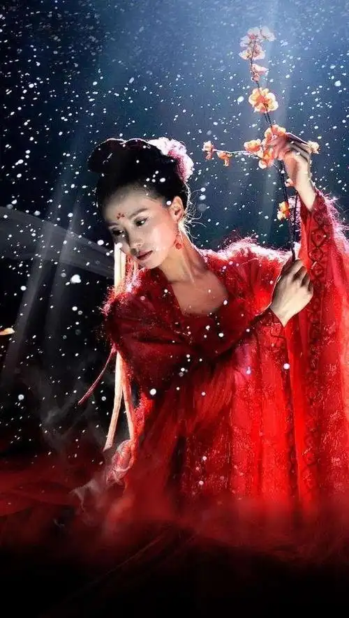 华丽丽的古装8大跳舞裙:红儿一字肩,祝英台蛋糕裙,容音洛神装