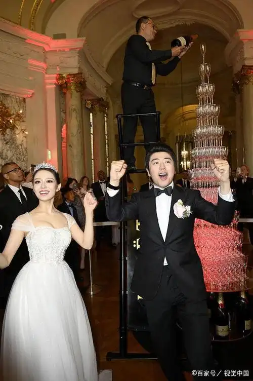钢琴家郎朗巴黎办婚礼,24岁娇妻美艳,获周杰伦昆凌捧场