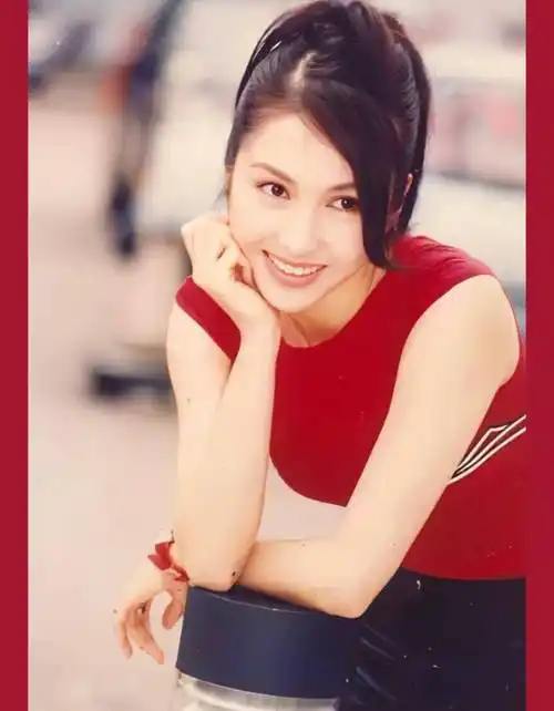 黎姿:嫁给大15岁残疾富豪,一家5口3人残疾,风光背后几多心酸_许晋亨