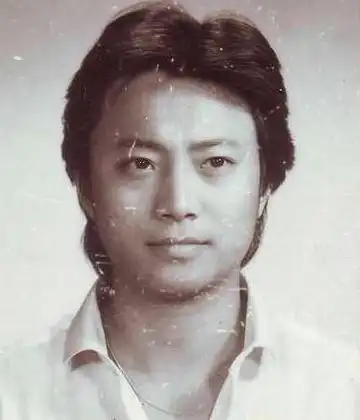 年轻时长的一般,但是越老越有范|整容|岁月|姜文_新浪新闻