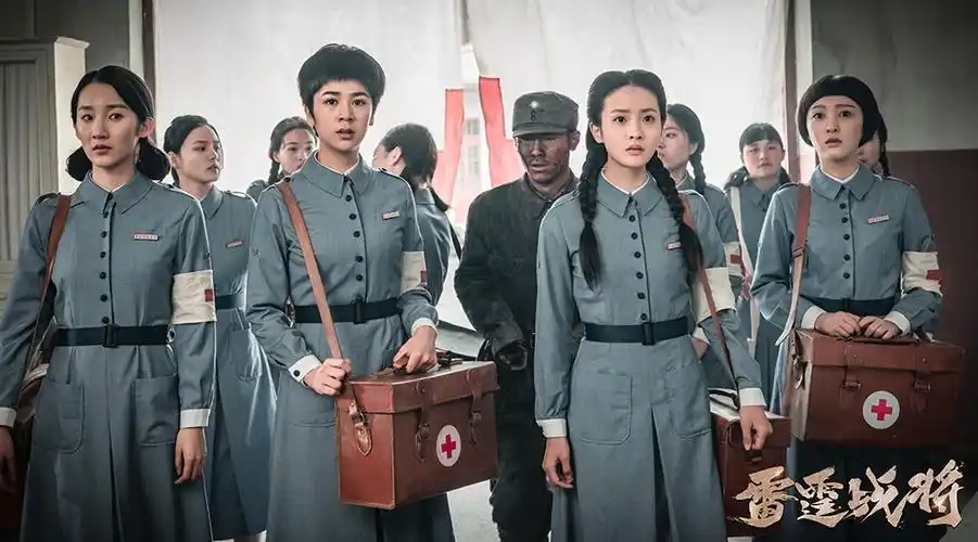 赖雨蒙《雷霆战将》开播 铿锵玫瑰热血开战