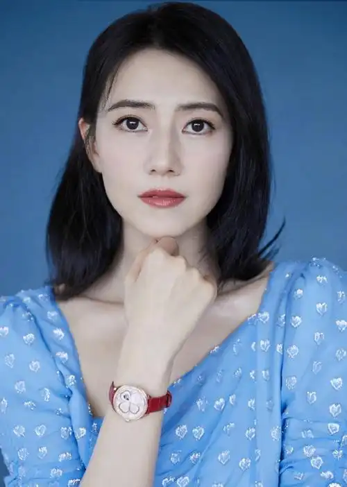 美女明星高圆圆妩媚优雅写真