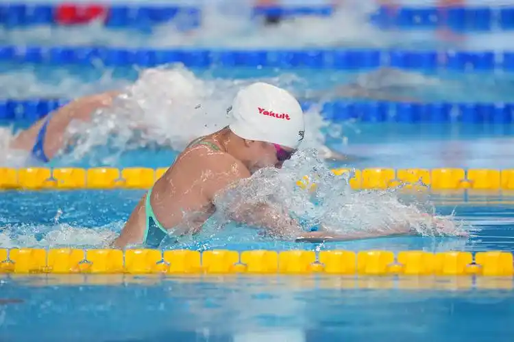 游泳——女子100米蛙泳半决赛赛况_新华社_比赛_唐钱婷