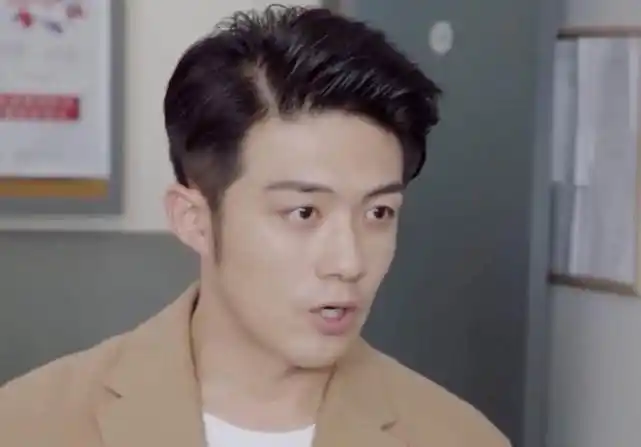 亲爱的热爱的王浩一个小心机成功掩饰韩商言哭戏不愧是兄弟