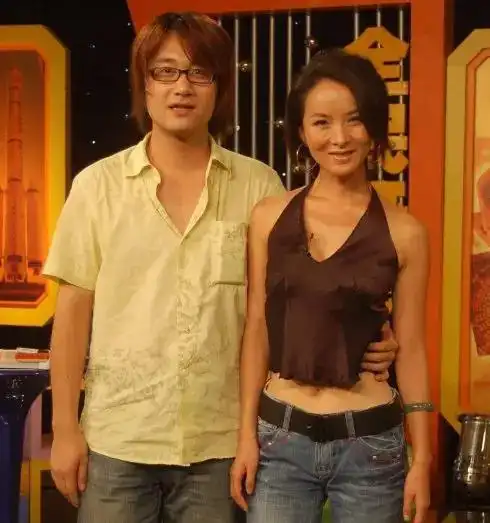 香秀谢兰丁克11年老公比她大11岁父母都是聋哑人