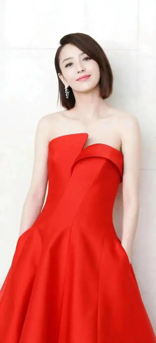 佟丽娅短发造型真漂亮