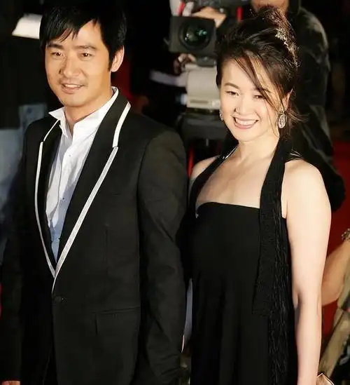 46岁左小青近照出道以来绯闻不断已与富商老公离婚