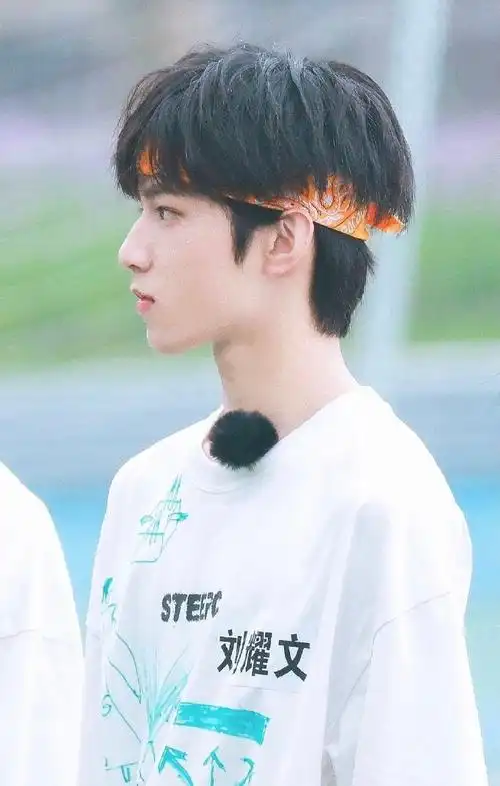 发带|刘耀文|肖战_新浪新闻