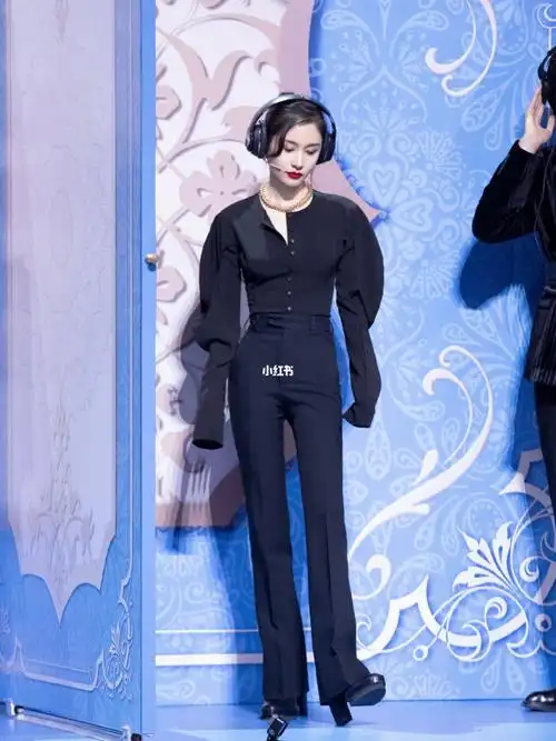 王子文王牌对王牌造型身材比例很优越了