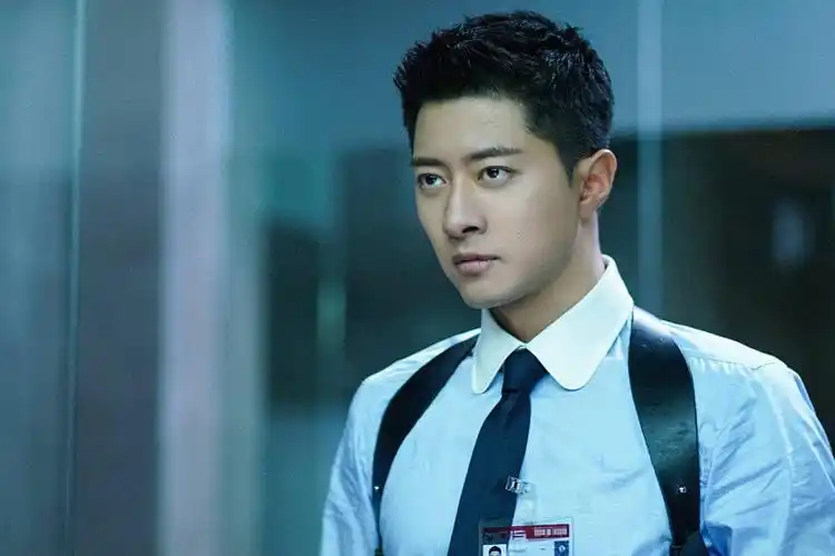 据悉,电视剧《风暴舞》会员已正式收官,非会员在爱奇艺,腾讯视频,优酷