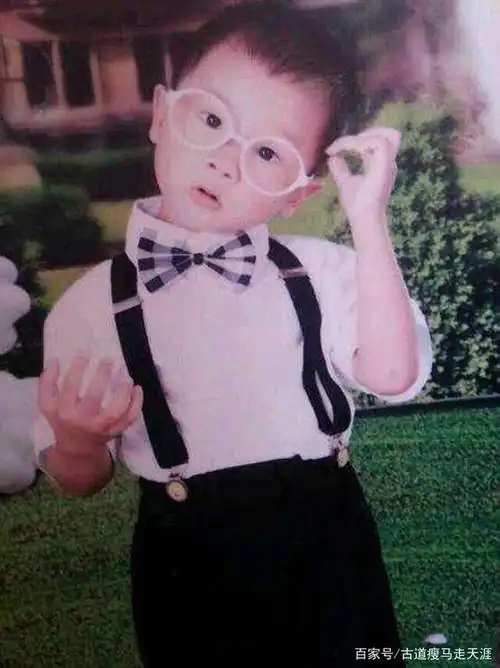 "华晨宇"7年来的"形象"变化,颜值越来越高,还学会了48变!