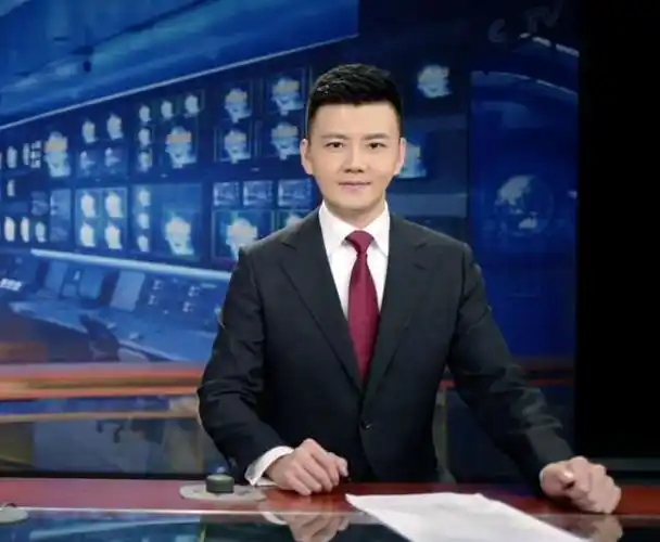 他的妻子呢,真的是那种贤惠又温柔的女人.